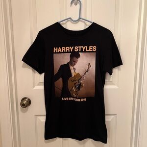 harry styles live on tour 2018 tee shirt size small